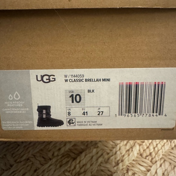 UGG classic Brellah mini Boots sz 10 womans - Picture 5 of 6